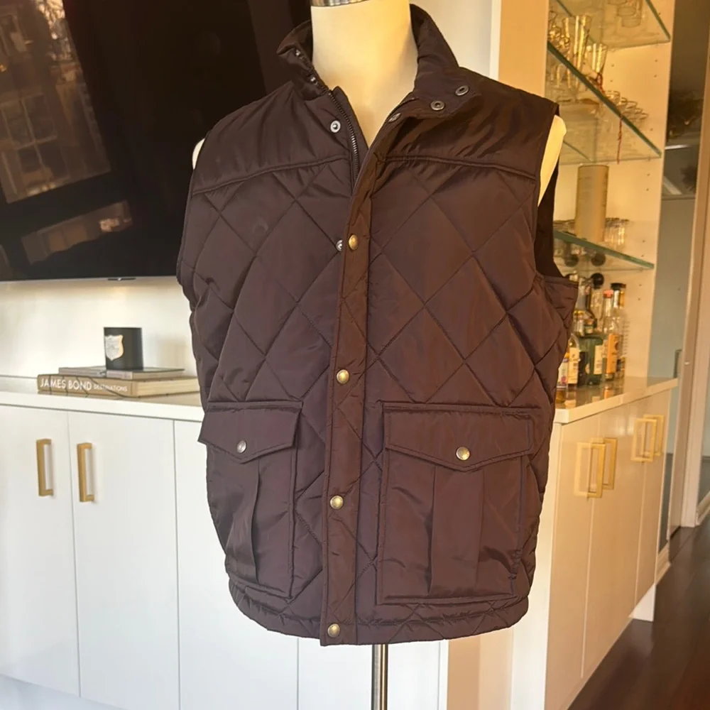 Men's Quilted Maroon Vest - Picture 1 of 5